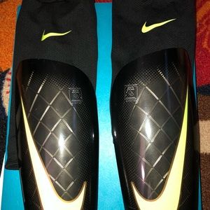 Nike XL slide in soccer shin guards